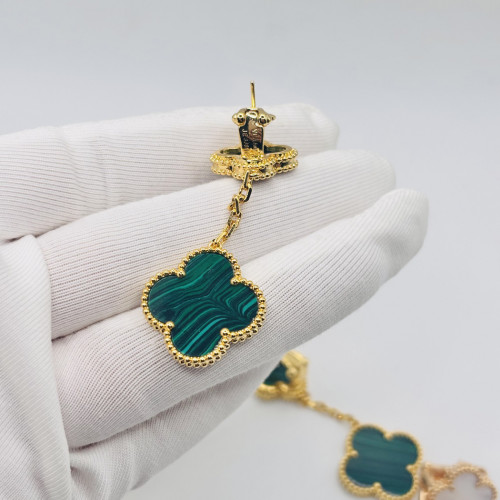 Серьги Van Cleef 2 мотива зеленые в желтом