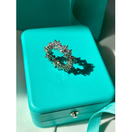 Кольцо Tiffany Victoria белое с камнями