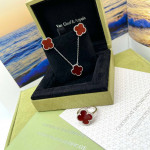 Комплект Van Cleef красный в белом