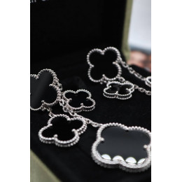 Серьги Van Cleef Alhambra 4 мотива, оникс