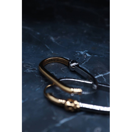 Серьги Alexander McQueen с черепами
