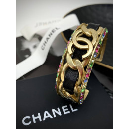 Браслет Chanel с разноцветными камнями