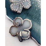 Серьги Balenciaga в виде цветка