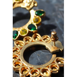 Серьги Versace с желтыми и зелеными камнями