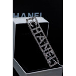 Брошь Chanel Прямоугольная Надпись С Камнями