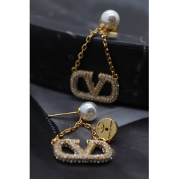 Серьги Valentino с жемчугом и камнями, висячие