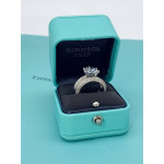 Кольцо Tiffany Setting белое крупное с камнями