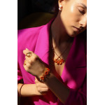 Серьги пусеты Dior белые