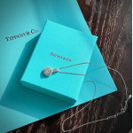 Кулон Tiffany белый каратник с камнями