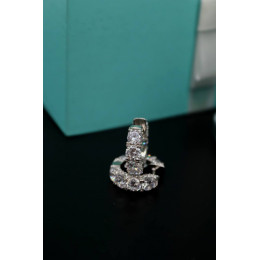 Серьги кольца Tiffany Embrace белые с камнями