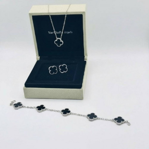Комплект Van Cleef агат в белом (серьги, браслет, кулон)