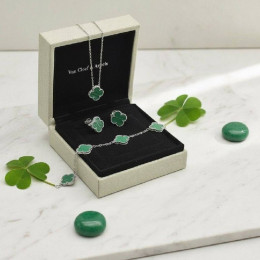 Комплект Van Cleef малахит в белом (серьги, браслет, кулон)