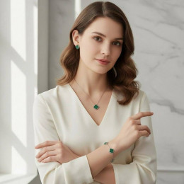 Комплект Van Cleef малахит в белом (серьги, браслет, кулон)