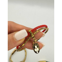 Браслет Bvlgari Serpenti желтый металл с красным