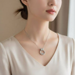 Кулон Chopard Happy Hearts белый в белом бабочки