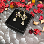 Серьги Alexander McQueen пауки