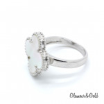 Кольцо Van Cleef 1 мотив перламутр в белом